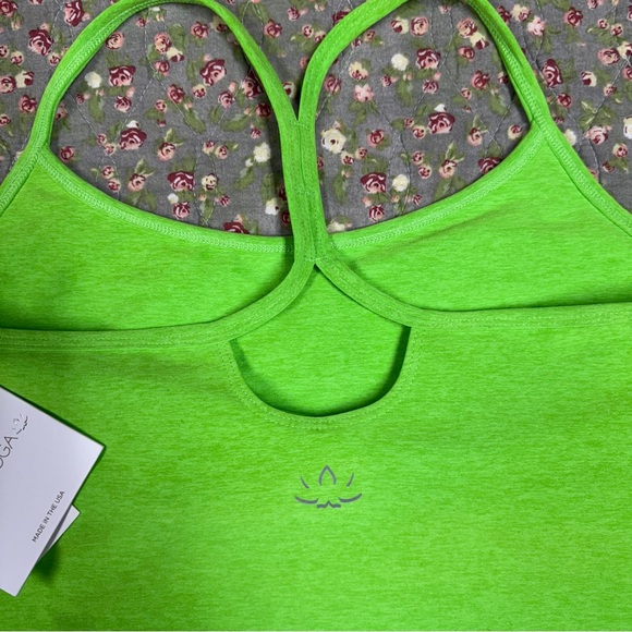 Beyond Yoga Neon Green Sports Bra - Picture 4 of 4
